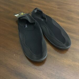 NWT DBX Men's 11 Black Slip-On Water Shoes Breathable vacation lake boating
